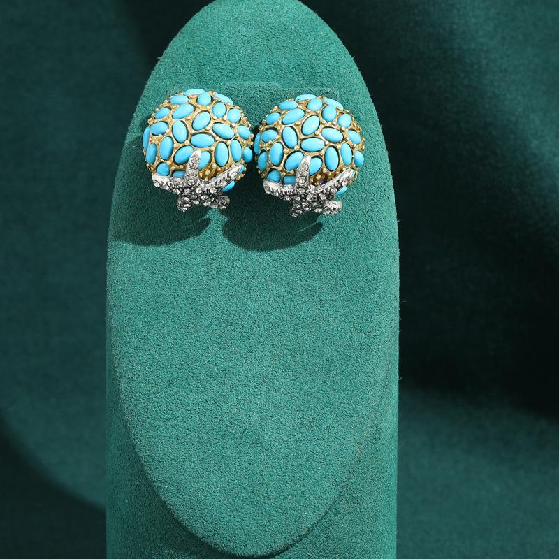 Yong Nuo Vintage Retro Jewelry: High-End, Colorfast Antique Earrings