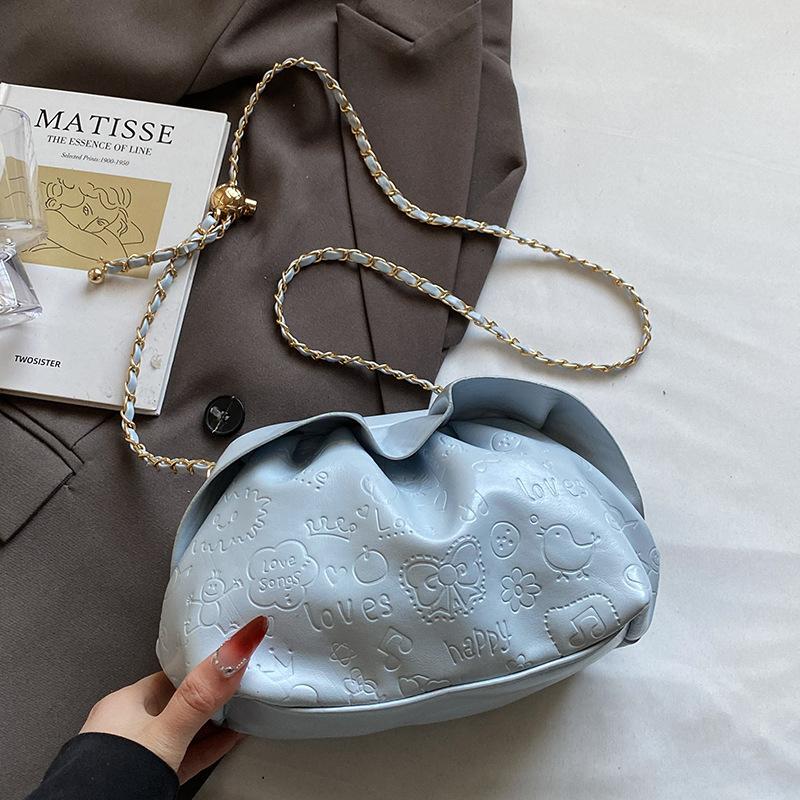 

Дизайн нового продукта этого года — милая сумка-клатч в виде облака из мягкой кожи с тиснением в виде граффити, модная универсальная женская сумка-мессенджер на цепочке