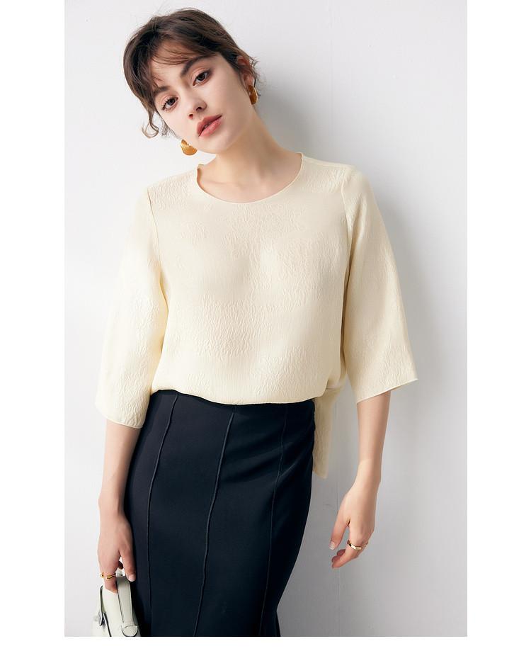 [3D Carving] Spring and summer round neck loose slimming solid color silk flower Luo Guan Le Crepe short sleeved T-shirt for women