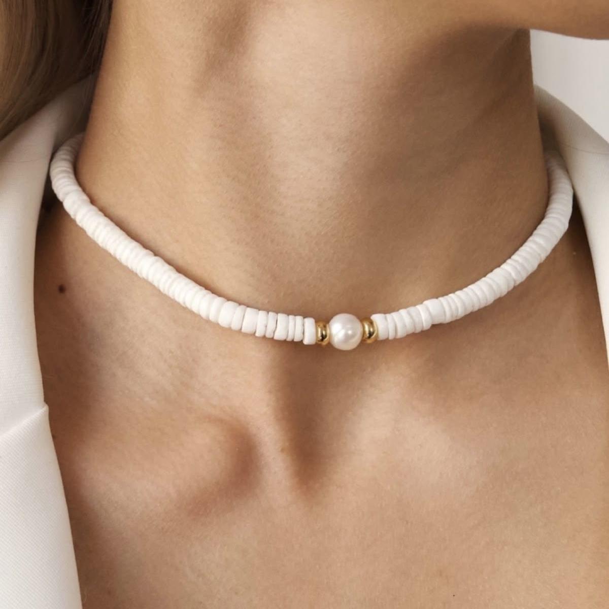 

Vlen Women s Mother of Pearl Choker Necklace Boho Summer Natural Shell Disc Beads Beach Jewelry Gift Accessory