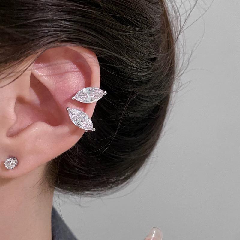 Light Luxury Water Drop Cubic Zirconia Ear Clip for Women - Exquisite Stud Earrings for Cartilage and Conch