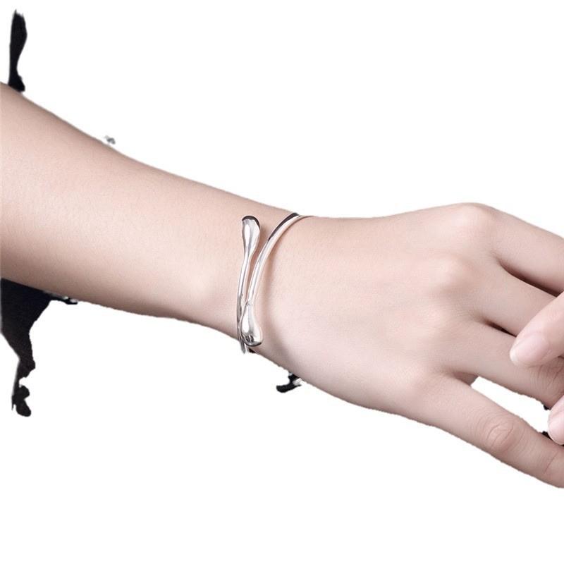 Beautiful Silver Plated Water Drop Jewelry Ensemble Includes Bracelet Necklace Earrings And Ring