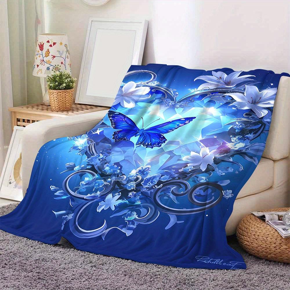 Cozy All-Season Blue Floral Flannel Fleece Throw Blanket - Soft Polyester Digital Print Comfort Blanket with Heart and Butterfly