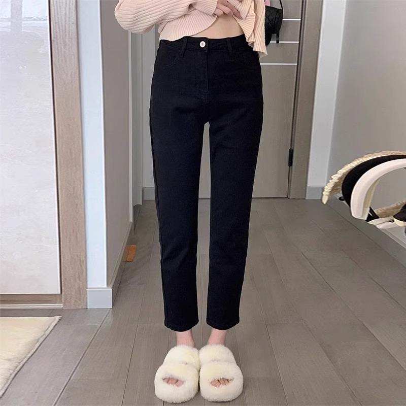 Women's High Waist Black Fleece-Lined Plus Size Slimming Straight Leg Jeans
