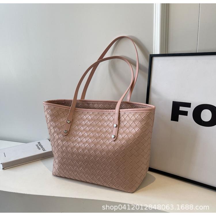 Large-capacity Woven Tote Bag Women's 2025 New Fashion Explosion Shoulder Bag Simple Texture Work Commuter Bag