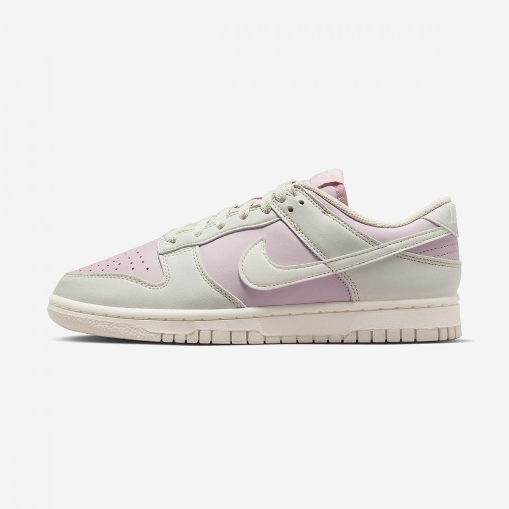 

Женские кроссовки Nike Dunk Low Next Nature DD1873 001 230