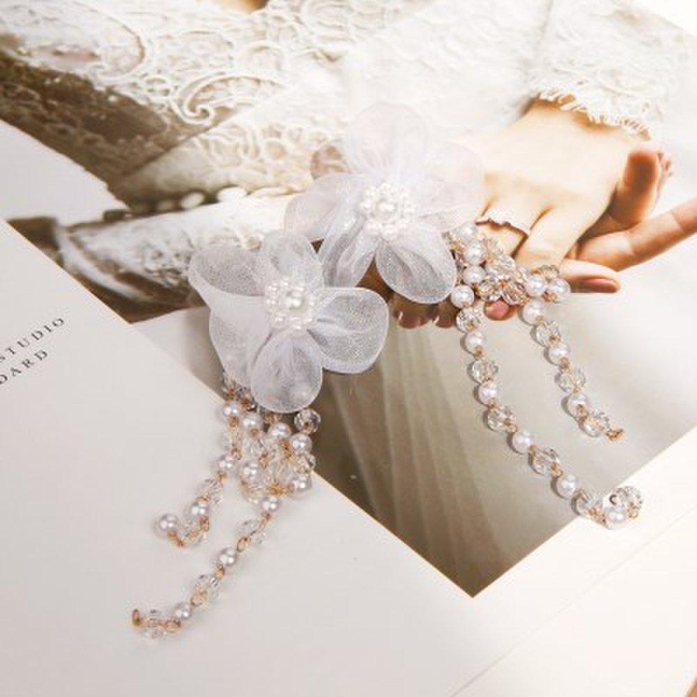 See-through flower pearl bead long earrings with silver needle