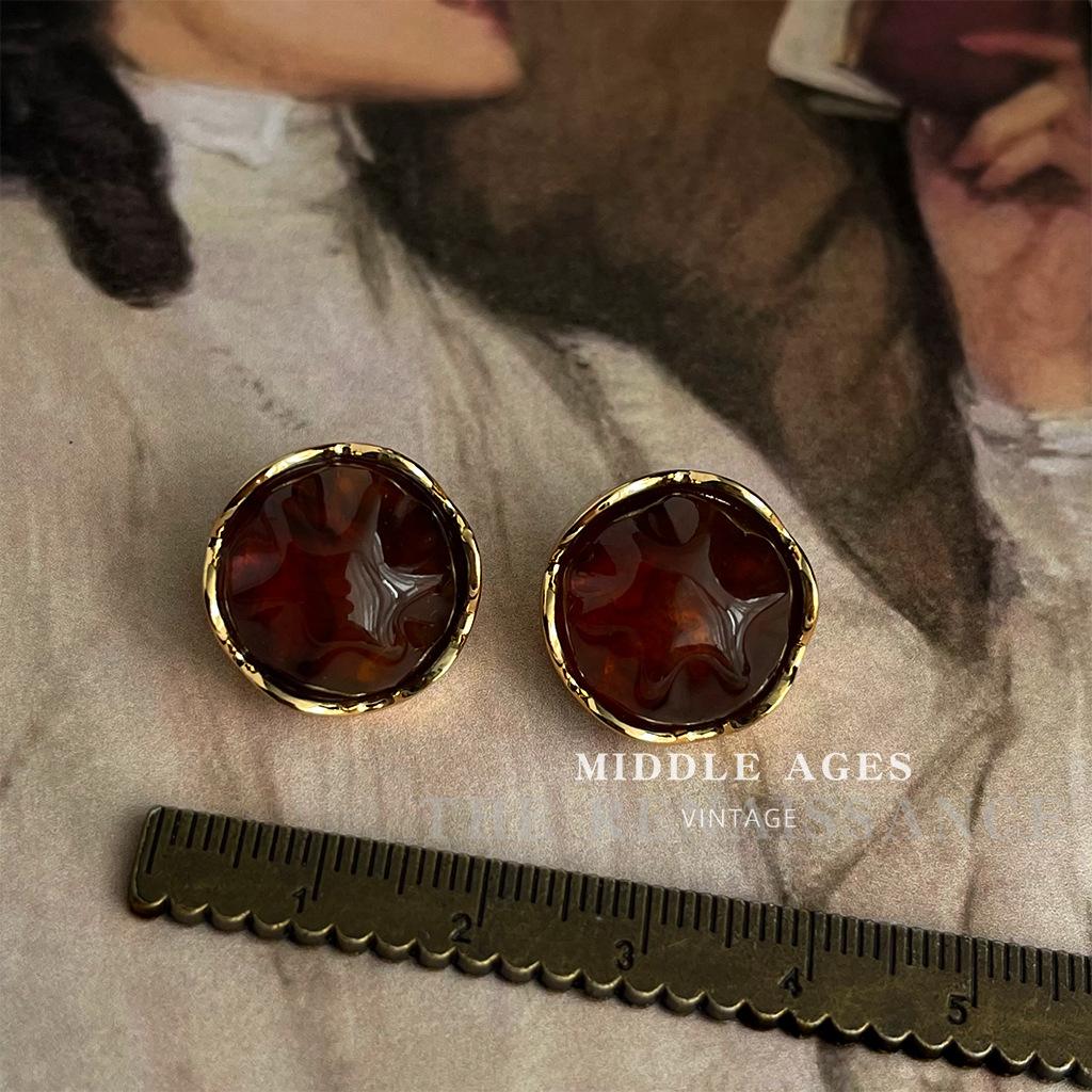 Amber stud earrings women's silver needles retro Hong Kong style temperament versatile earrings earrings