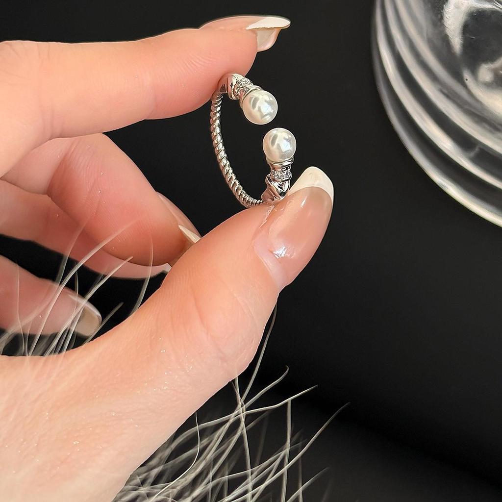 Luxury Zircon Pearl Open Ring: High-End Versatile Fashion Jewelry for a Chic Statement