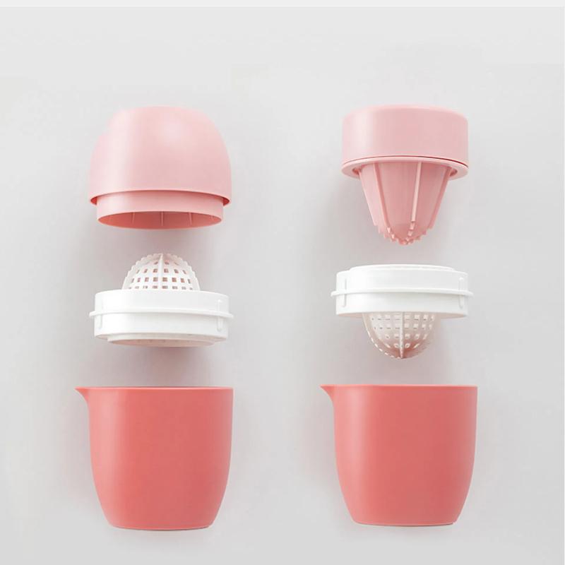 Multi Functional Juicing Cup for Household Use, Small and Portable, Manual and Multifunctional Juicing Cup