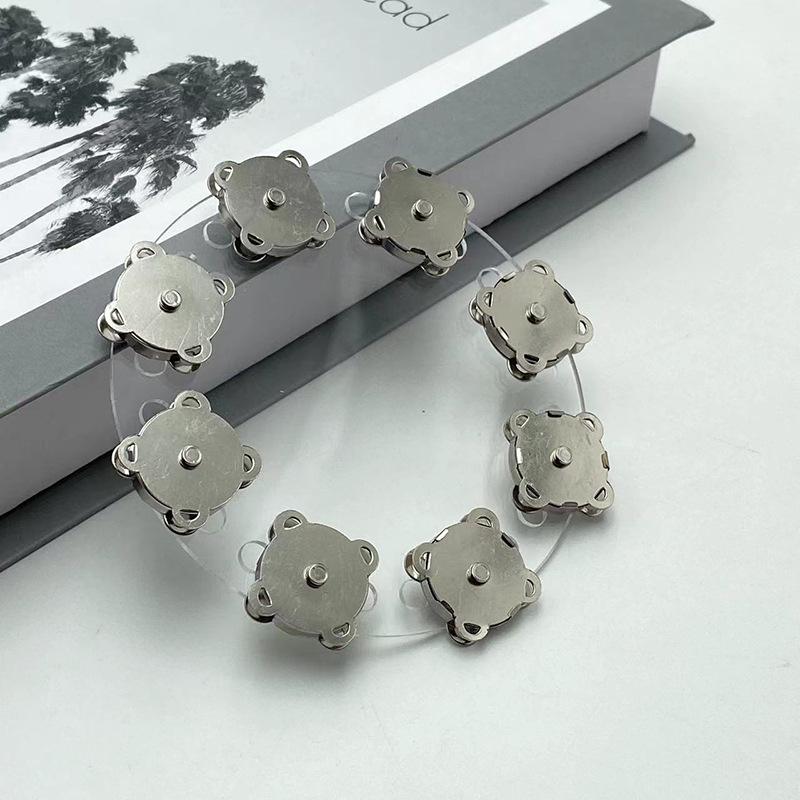 Plum Blossom Handbag Magnetic Snap Fastener - Hand-sewn DIY Button Accessory