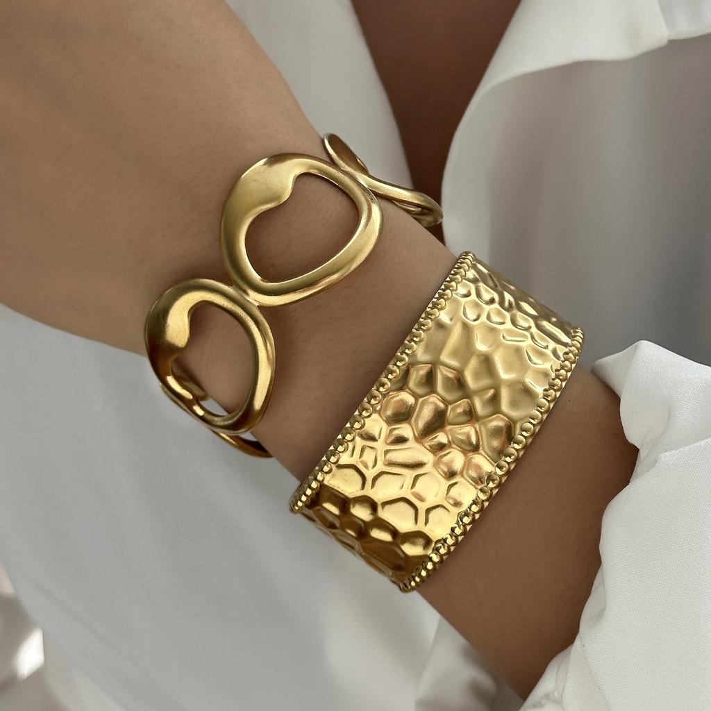 Vintage Irregular Bracelet for Women Stainless Steel Gold Color Open Cuff Bangle Exquisite Luxury Waterproof Jewelry Accessories