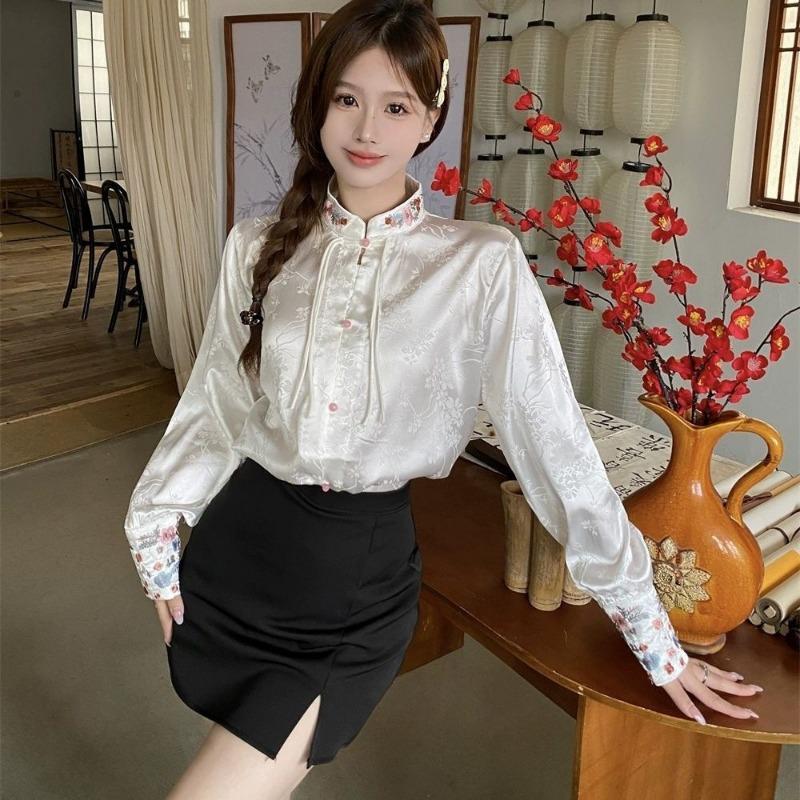 Women Floral Embroidery Mandarin Collar Blouse Long Sleeve Satin Button Up Shirt