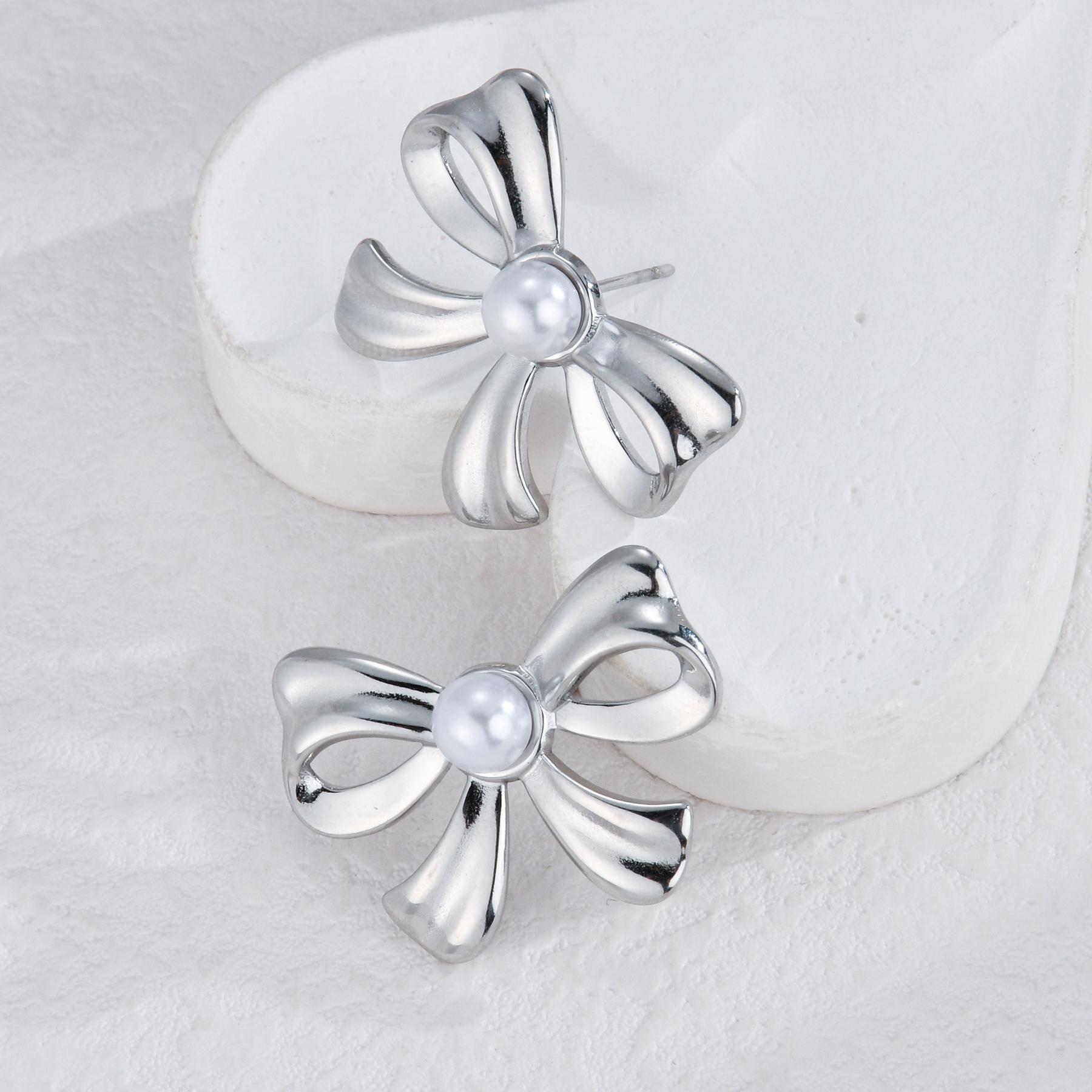 

Atoztide Fashion Flower Earrings for Women Stainless Steel Trenday Irregular Imtation Pearl Stud Earring Birthday Jewelry Gift