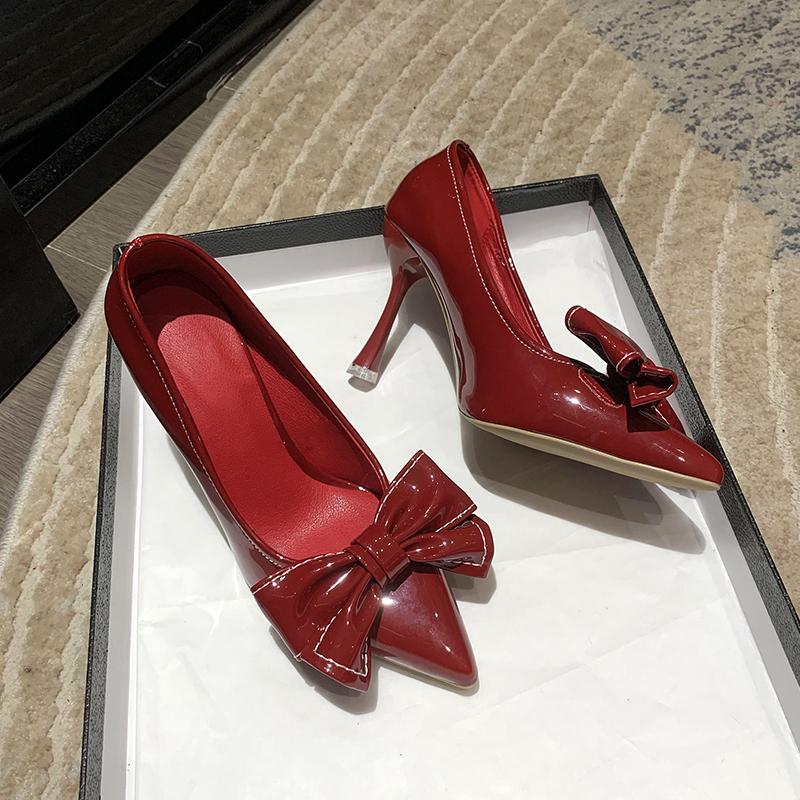 Mode Rot Süße Bowtie Stil Pumps Frauen Slip-On Kristall High Heels Schuhe Frau Flock Spitz Elegante Brautschuhe Frauen Sandalen