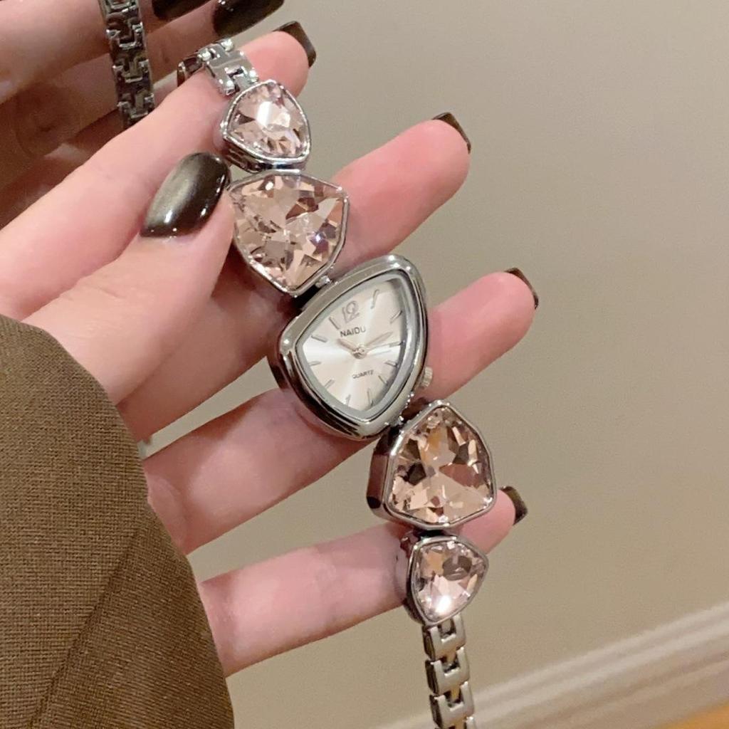 Elegante unregelmäßige Kristall Damen Quarz Uhr - Luxuriöser High-End Armbandstil