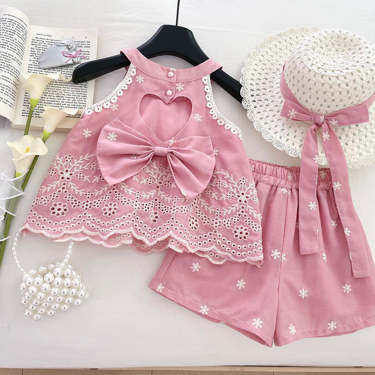 

Girls 2025 Summer Halter Top & Bow Embroidered Shorts Set 130 cm