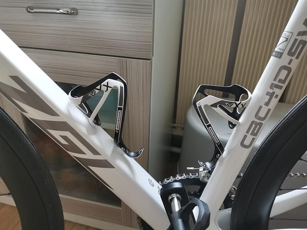 2 ks Držák na láhev na kolo z plných uhlíkových vláken MTB Silniční kolo Držák na láhev Ultralehké cyklistické vybavení matný/lesklý 4 barvy 1