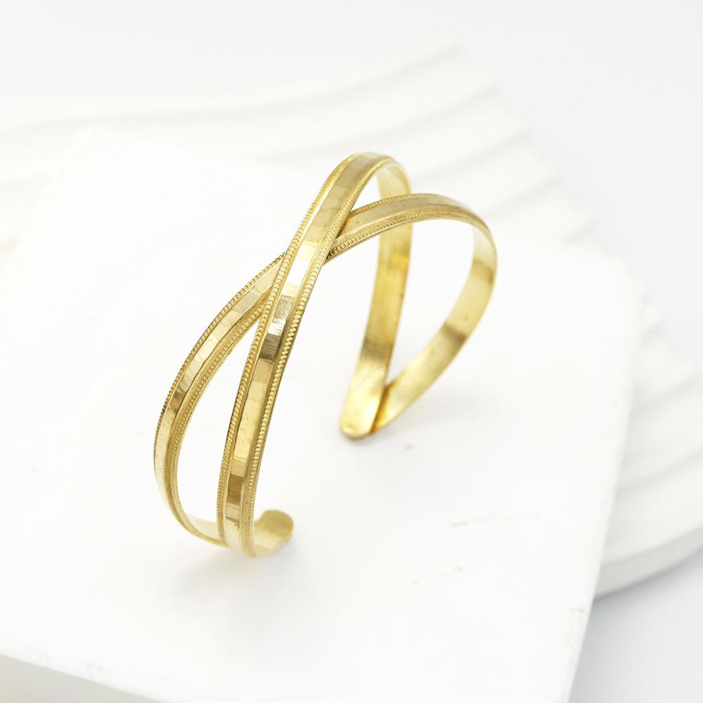 New Double-Line Cross Cool Style Bracelet: Simple, Versatile, Fashionable Light Luxury Wristband for Women