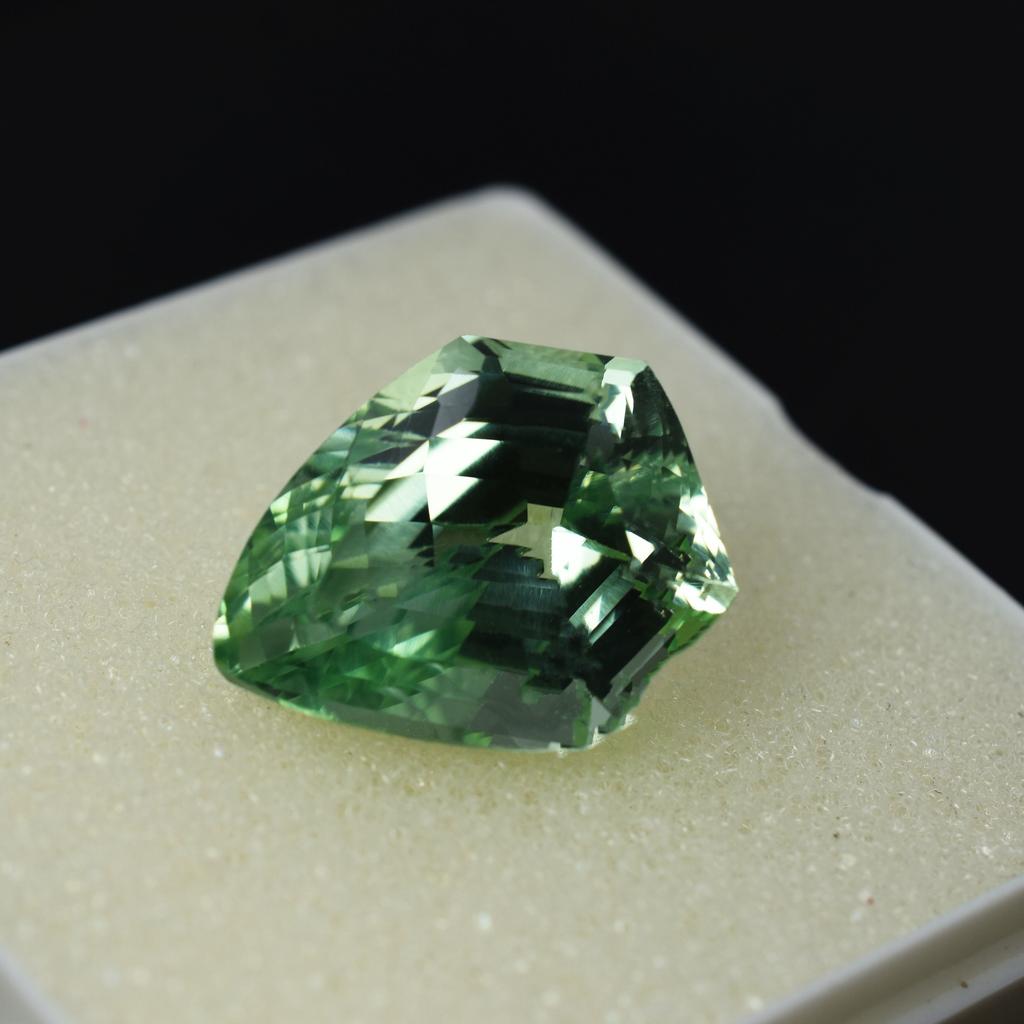 Natural Bluish Green Sapphire Loose Gemstone Fancy 16 ct Ring Making September Birthday Birthstone