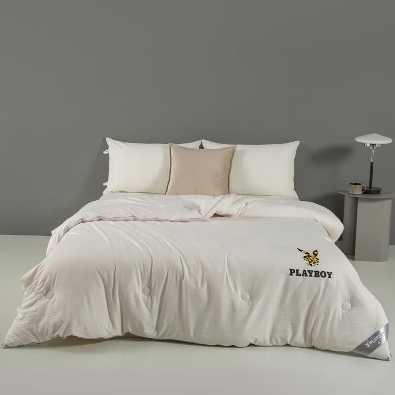 Playboy Soybean Quilt