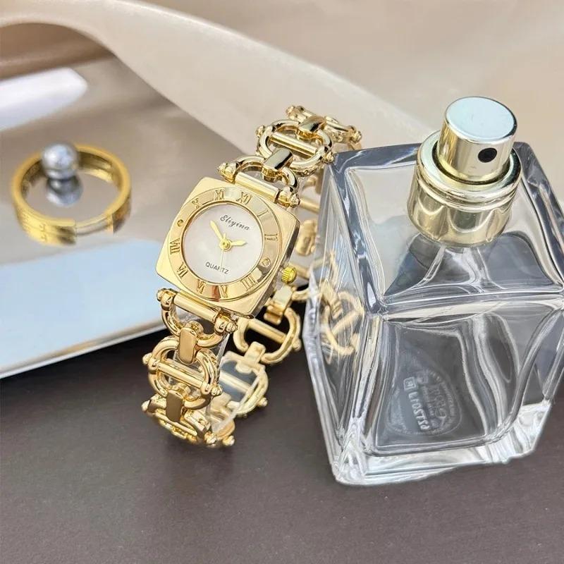 High-End Damen Armbanduhr Römische Zifferblätter Quadratisches Zifferblatt Quarzuhren Leichter Luxus Mode Damen Armbanduhr Relogio Feminino