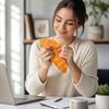 Realistisches Croissant-Spielzeug - Langsam aufgehendes weiches Stressball für Erwachsene und Kinder
