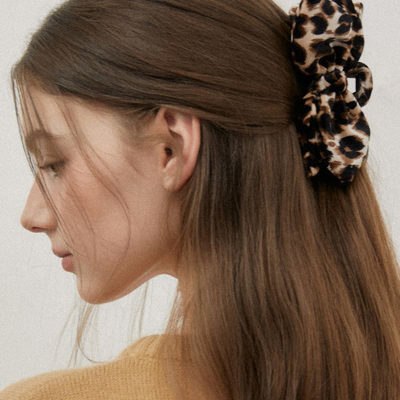 

TATIANA Fleet Leopard Hair Crow Clip HB2268 LEOPARD BLUE