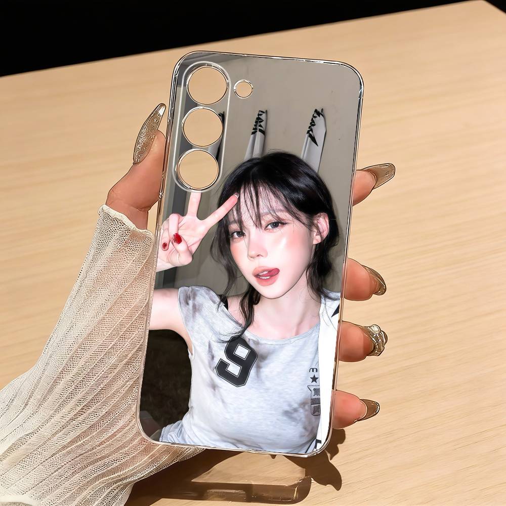 W-Winter A-AespaS Phone Case For Samsung S25,S24,S21,S22,S23,S30,Ultra,S20,Plus,Fe,Lite Transparent Cover