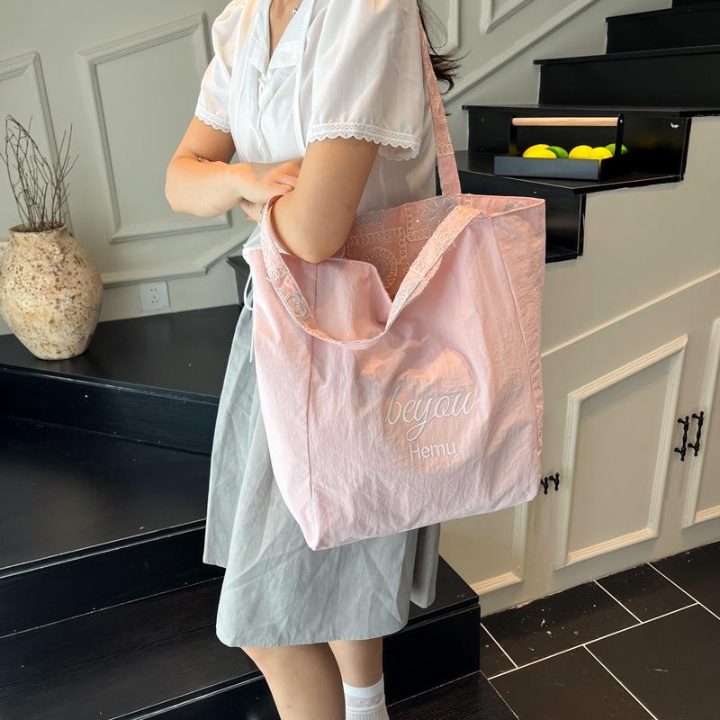 Personality trend casual simple summer new 2025 fashion large capacity bag women's foreign style shoulder tote bag