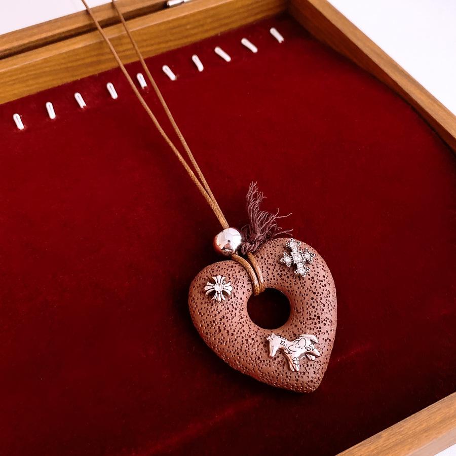 Fire Heart Stone Zircon Beaded Love Pendant Necklace Fall Winter Fashion Retro Style Sweater Chain Simple All-Match Women