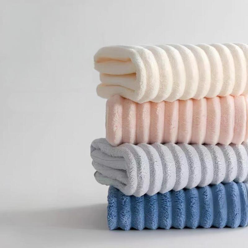 Ručník z korálového fleecu, Jednobarevný, Měkký a savý, Víceúčelový, Vhodný pro hotelové koupelny.