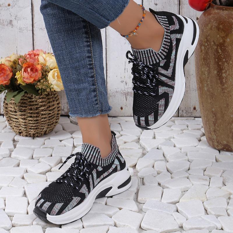Large size sports women's shoes summer new fashion flat bottom color matching casual shoes front lace-up fly-woven shoes