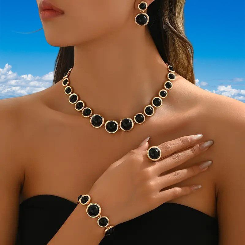 5-Piece Retro Geometric Patchwork Jewelry Set: Necklace, Bracelet, Earrings & Ring, Ideal for Ladies At Parties