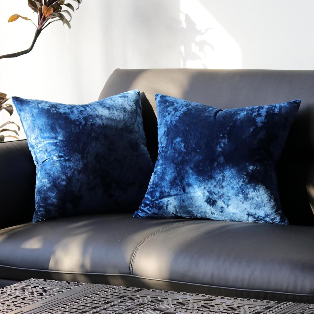 Nordic Velvet Cushion Cover: Soft, Solid Color Ice Flower Design, 1pc