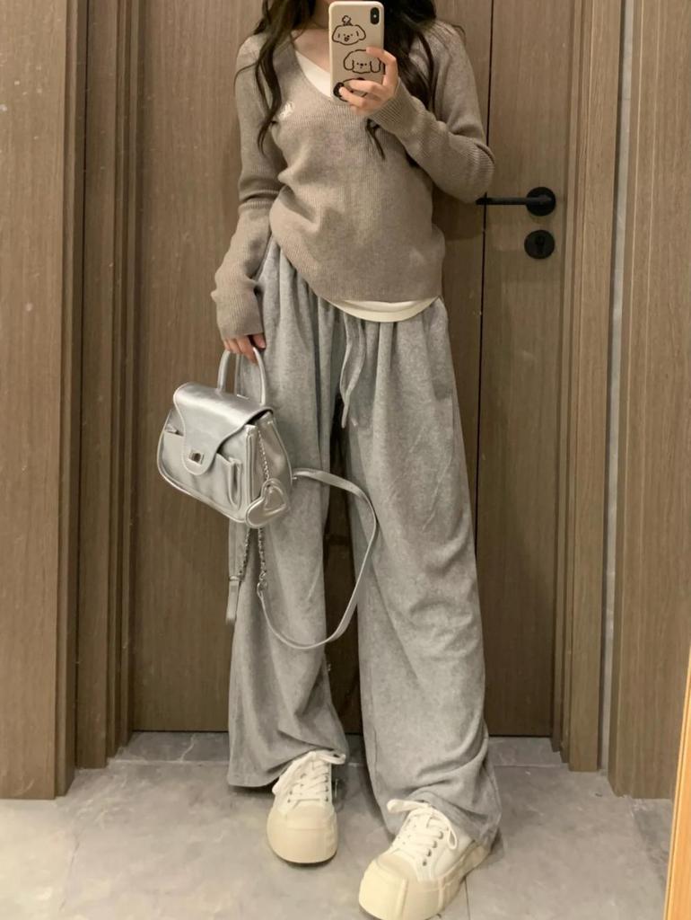 Two-Tone Layered Casual Knit Sweater - Versatile & Stylish Pullover