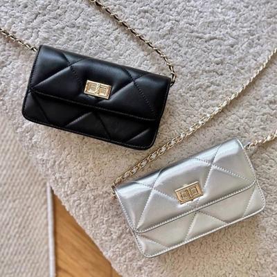 Kleine Tasche Damen 2024 neue Kettentasche kleiner Duftstil Rautenmuster Umhängetasche Damen Mini Pendler Silberne kleine quadratische Tasche Trend