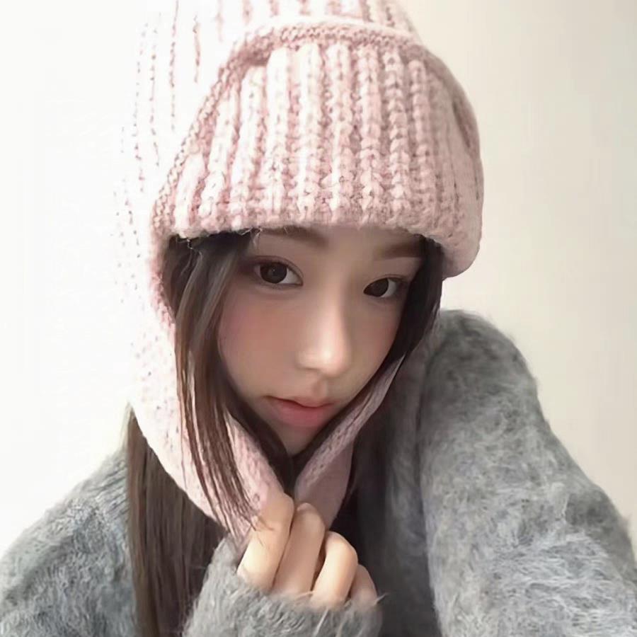 Cute pink ear protector knitted wool hat for girls, small face in winter, warm ear protector Lei Feng hat