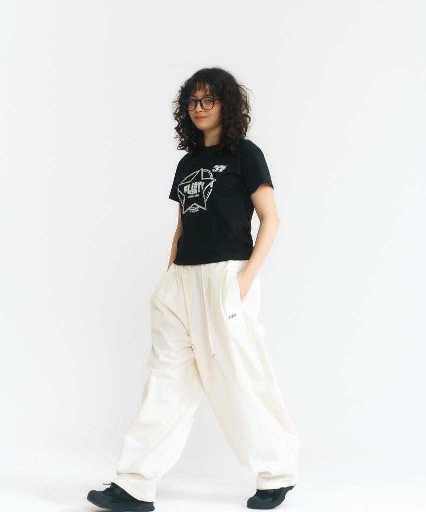 Peulleoti Balloon Fit Point Pants (White)