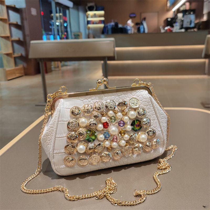 Charm Socialite Diamond Studded Dinner Bag 2025 Neue süße handgehaltene Umhängetasche mit Kette