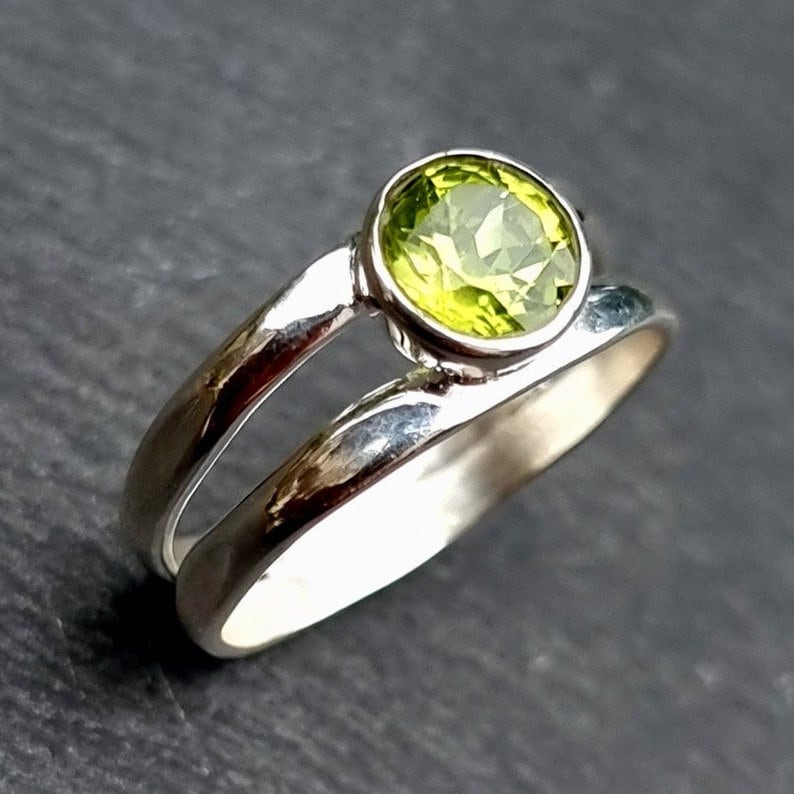 Peridot Gemstone Ring, Birthday Gift Ring, Solid Silver Ring, Handmade Jewelry, Engagement Gift, Statement Ring