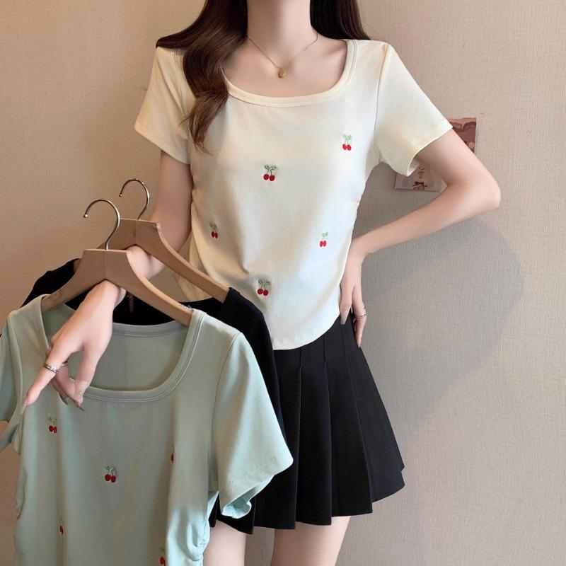 Летняя Новая Сладкая Свободная Футболка Стройнящая Вышитая Универсальная Высококачественный Женский Топ M белый
