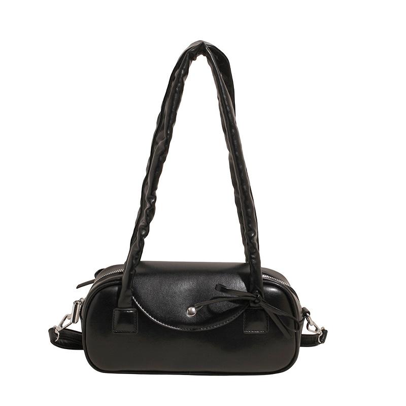 Portable pillow bag women's 2025 summer new large-capacity women's bag niche design shoulder messenger bag