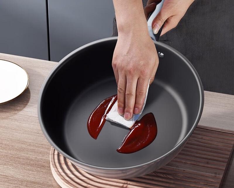 Sanhe Titanium Alloy Non-Stick Frying Pan