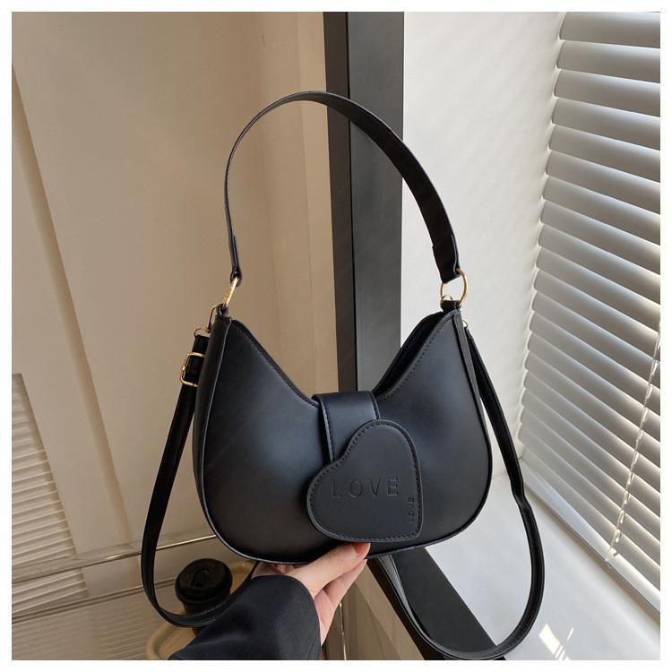 

Модная женская повседневная однотонная сумка через плечо на одно плечо 2023 года для зимы чёрный