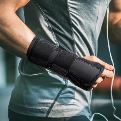 1 Pcs Wrist Brace Carpal Tunnel, Adjustbale Wrist Support And Metal Splint Stabilizer, Night Sleeep Hand Brace For Pain Relief