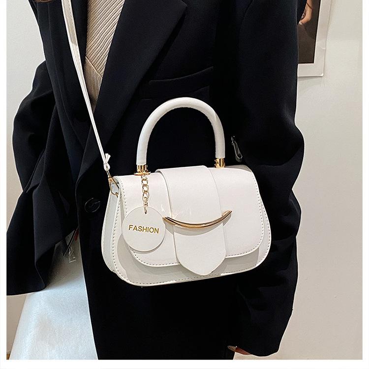 Women’s Summer Large-Capacity Minimalist Retro Solid Color Casual Crossbody Shoulder Armpit Bag