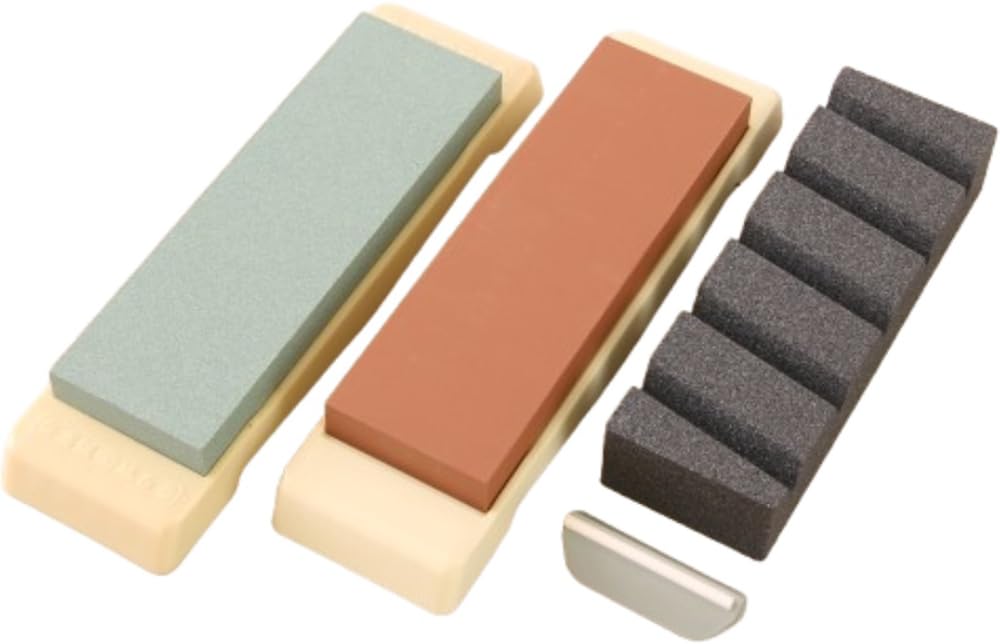 Naniwa Kensetsu Kogyo 4-Piece Whetstone Set with Stand, Medium Finish #1000, Rough Whetstone #220, Surface Refinishing Whetstone, Clip