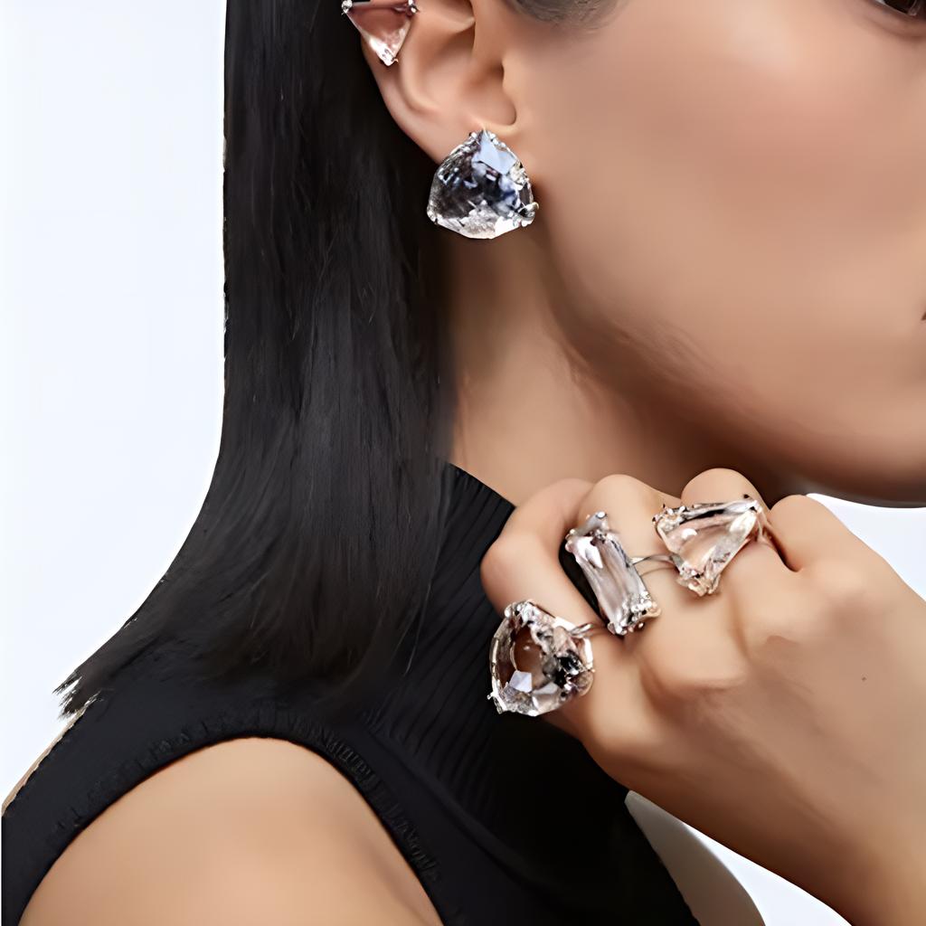 Swarovski Mesmera Triangle Cut Crystal Single Clip-On Earrings Women Earrings Silver 5600752