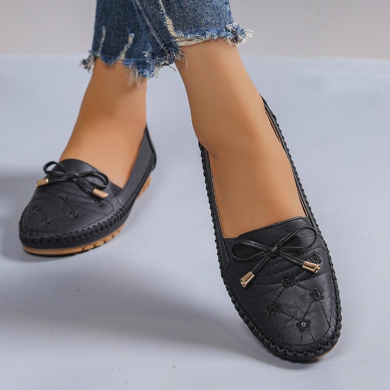 Women's Soft Leather Moccasin Loafers with Bow Decor Non-slip Comfortable Flats for Daily Wear